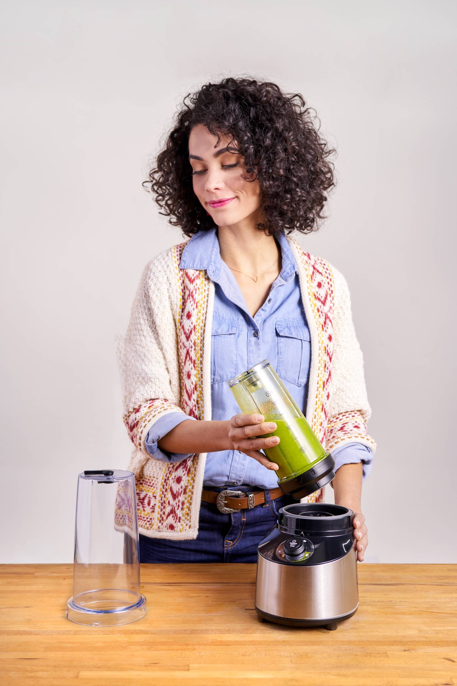 FRESHBOOST NEGRA 800 W + 2 BOTELLAS PARA LLEVAR