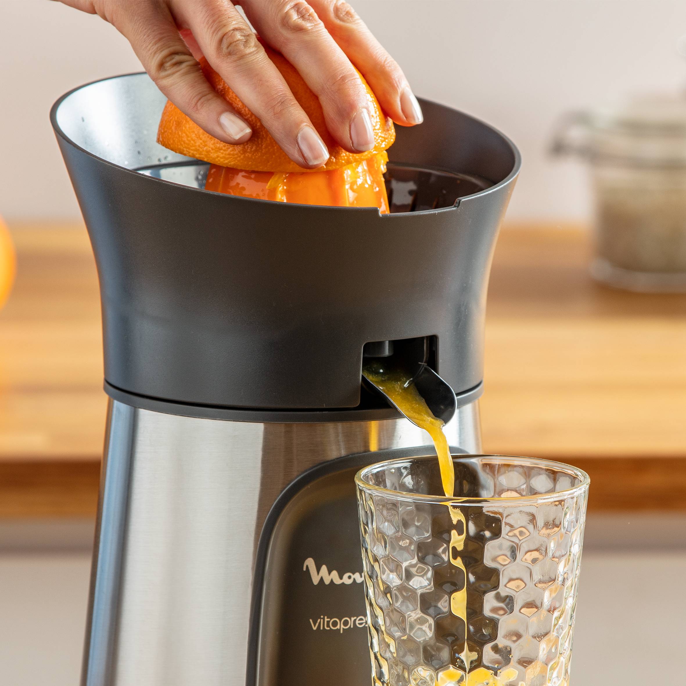 Citrus Press, Exprimidor eléctrico, 3 conos, Boquilla antigoteo, Inox