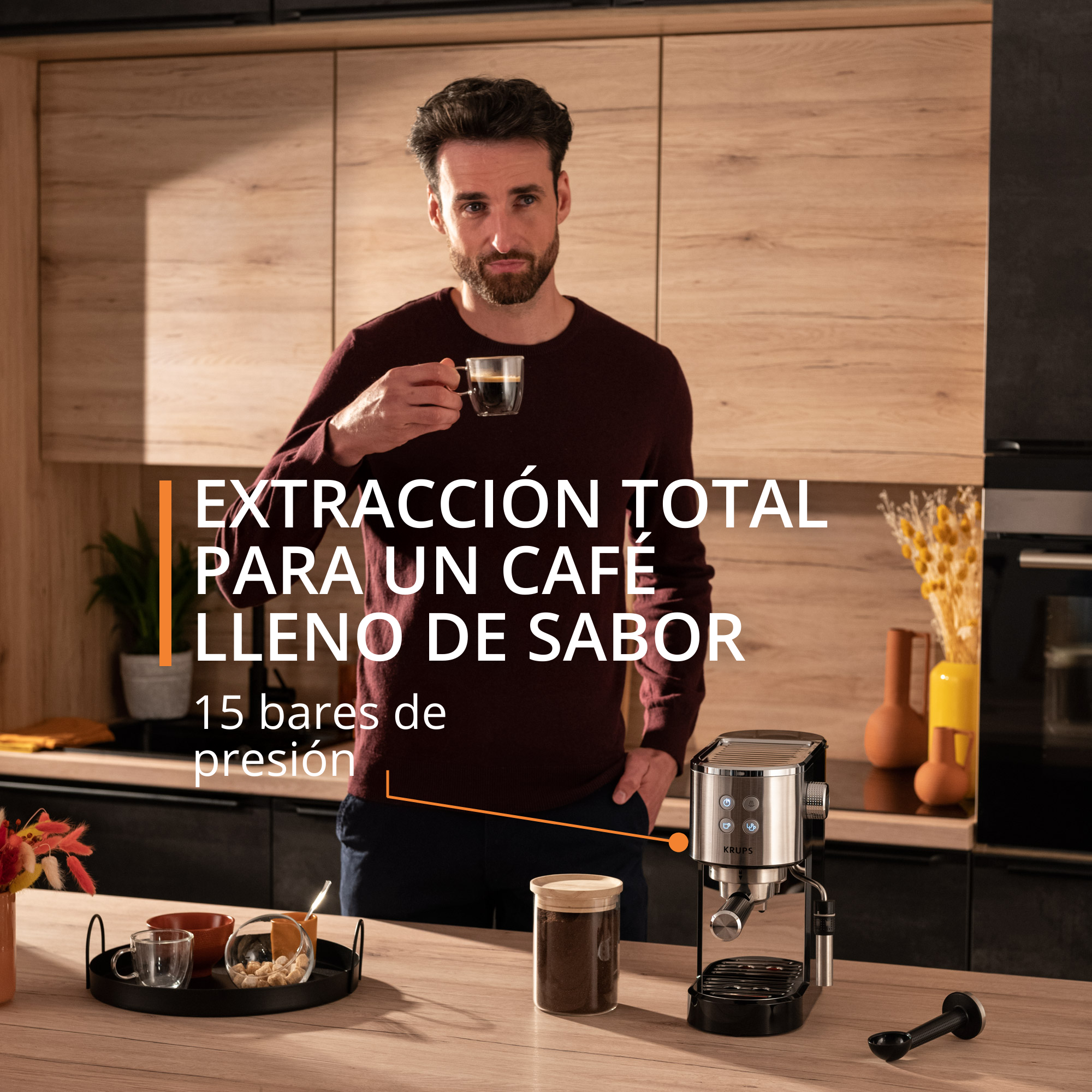 Virtuoso +, Cafetera Espresso, 15 bares de presión, Espumador de leche, Panel frontal intuitivo, Inox