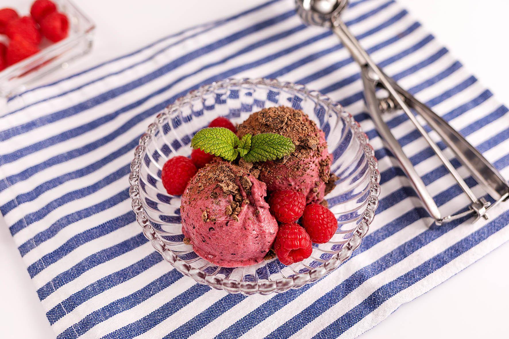 Nicecream de plátano, chocolate y frambuesas - Receta Click&Cook | Moulinex