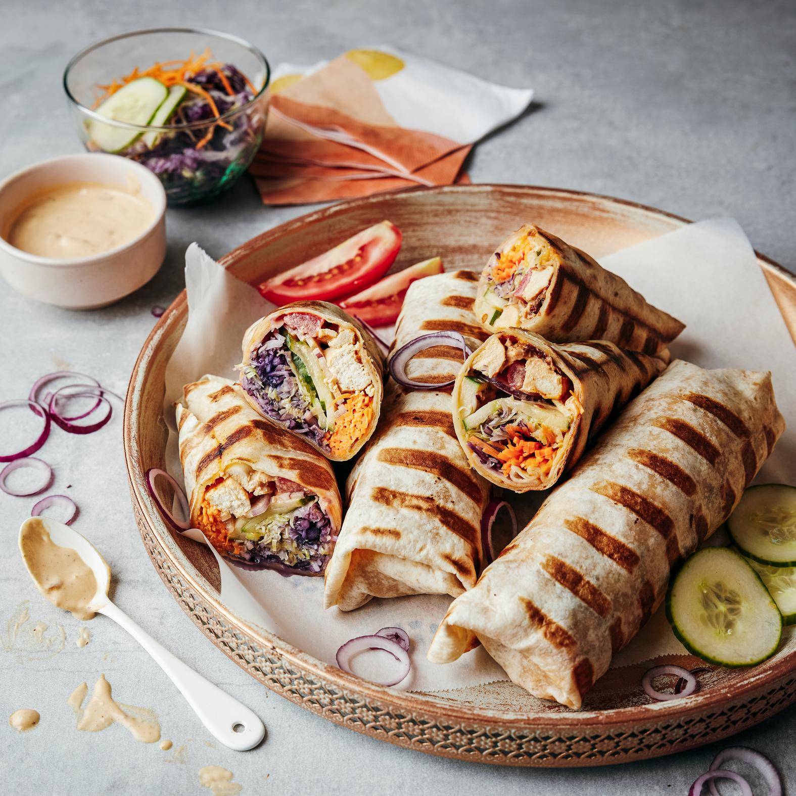 Shawarma a la parrilla con salsa de chipotle - Receta OptiGrill 4in1 XL | Moulinex