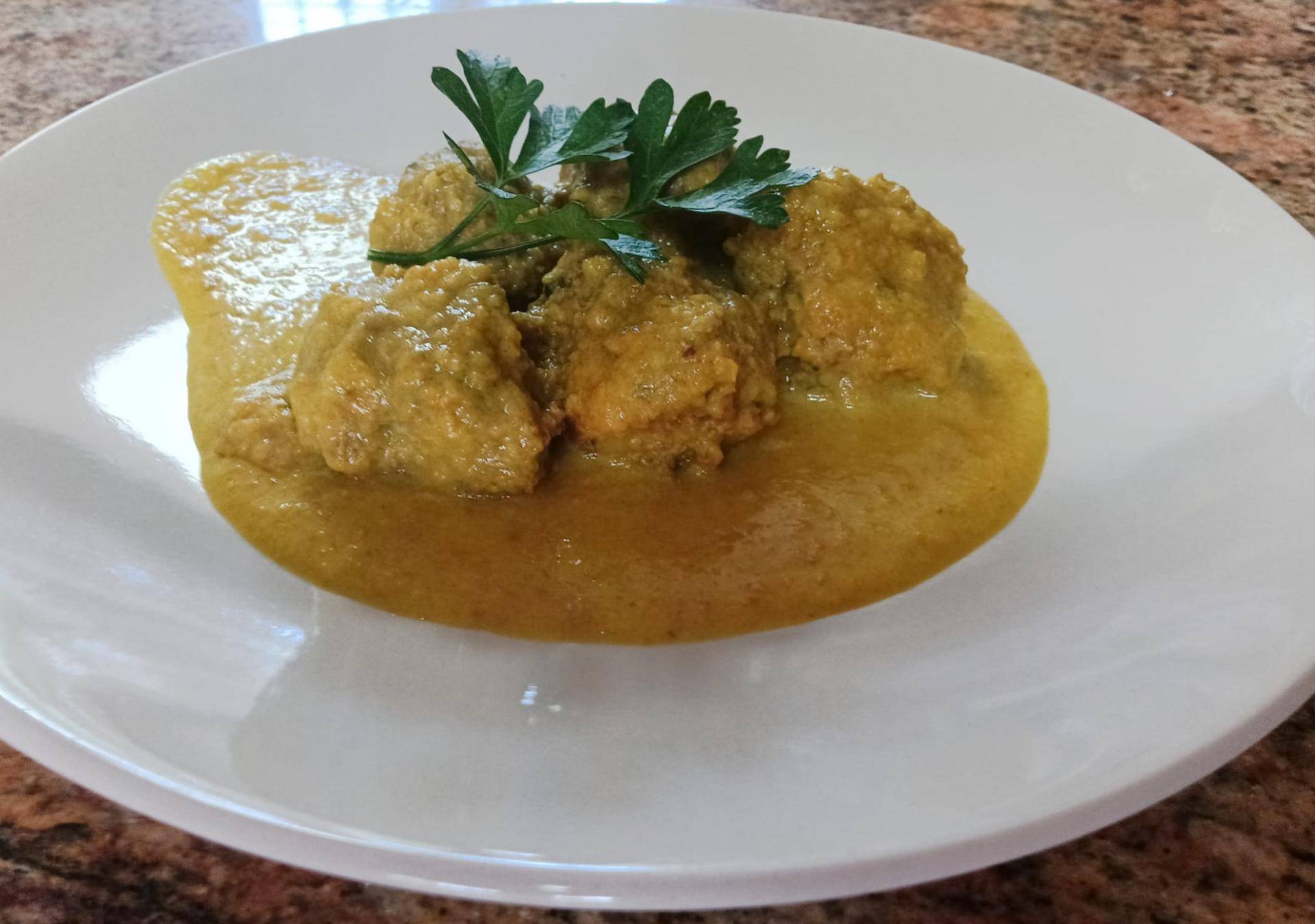 Albóndigas en salsa de almendras - Receta Companion Connect XL | Moulinex