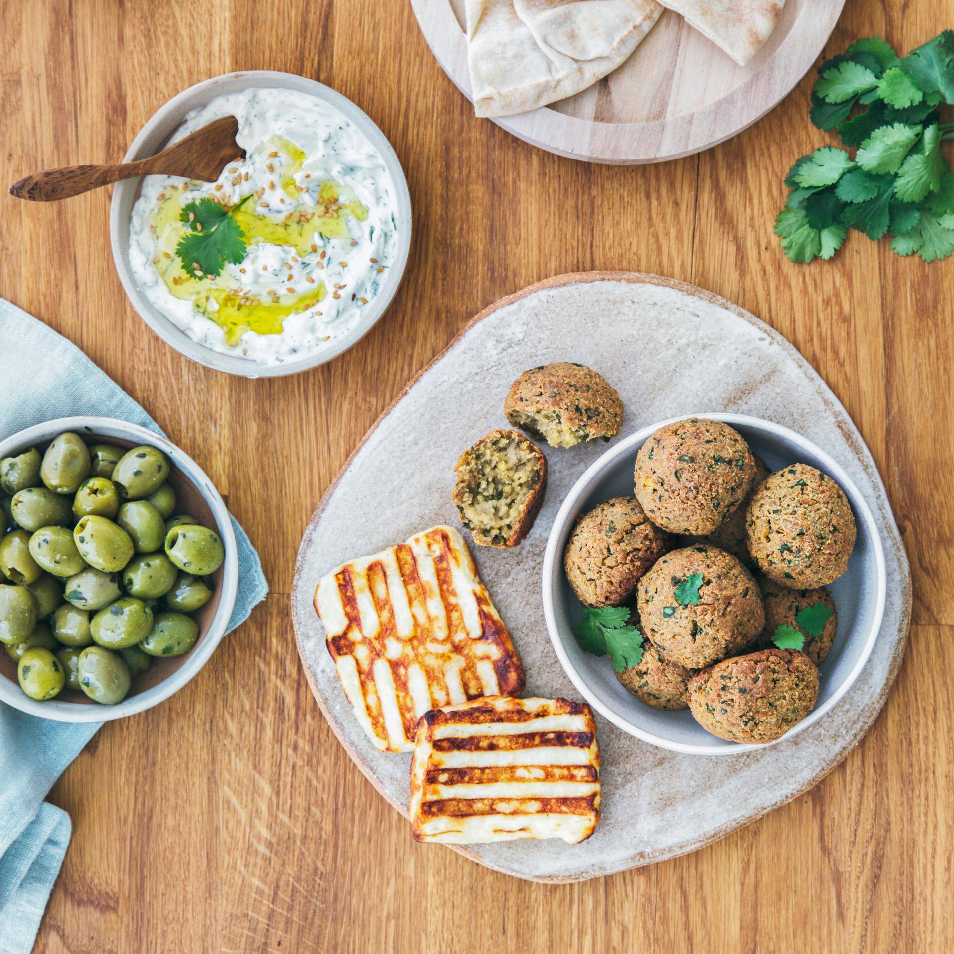 Queso halloumi y falafel - Receta Dual EasyFry&Grill | Moulinex