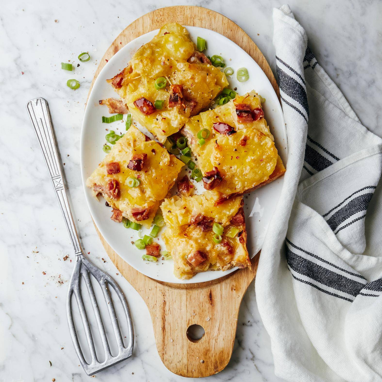 Gratinado de patatas y salchichas - Receta OptiGrill 4in1 | Moulinex