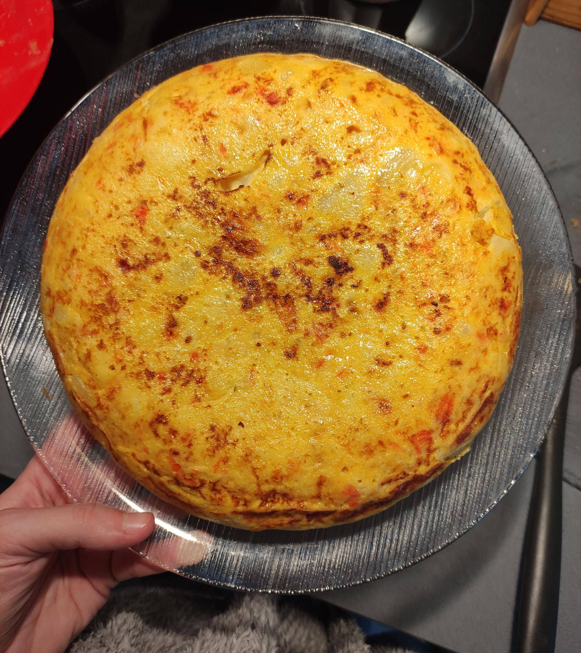 Tortilla de patatas saludable con cebolla y pimiento rojo - Receta Companion Connect XL | Moulinex