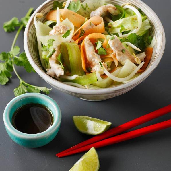 Ensalada de pollo asiática - Receta Companion | Moulinex