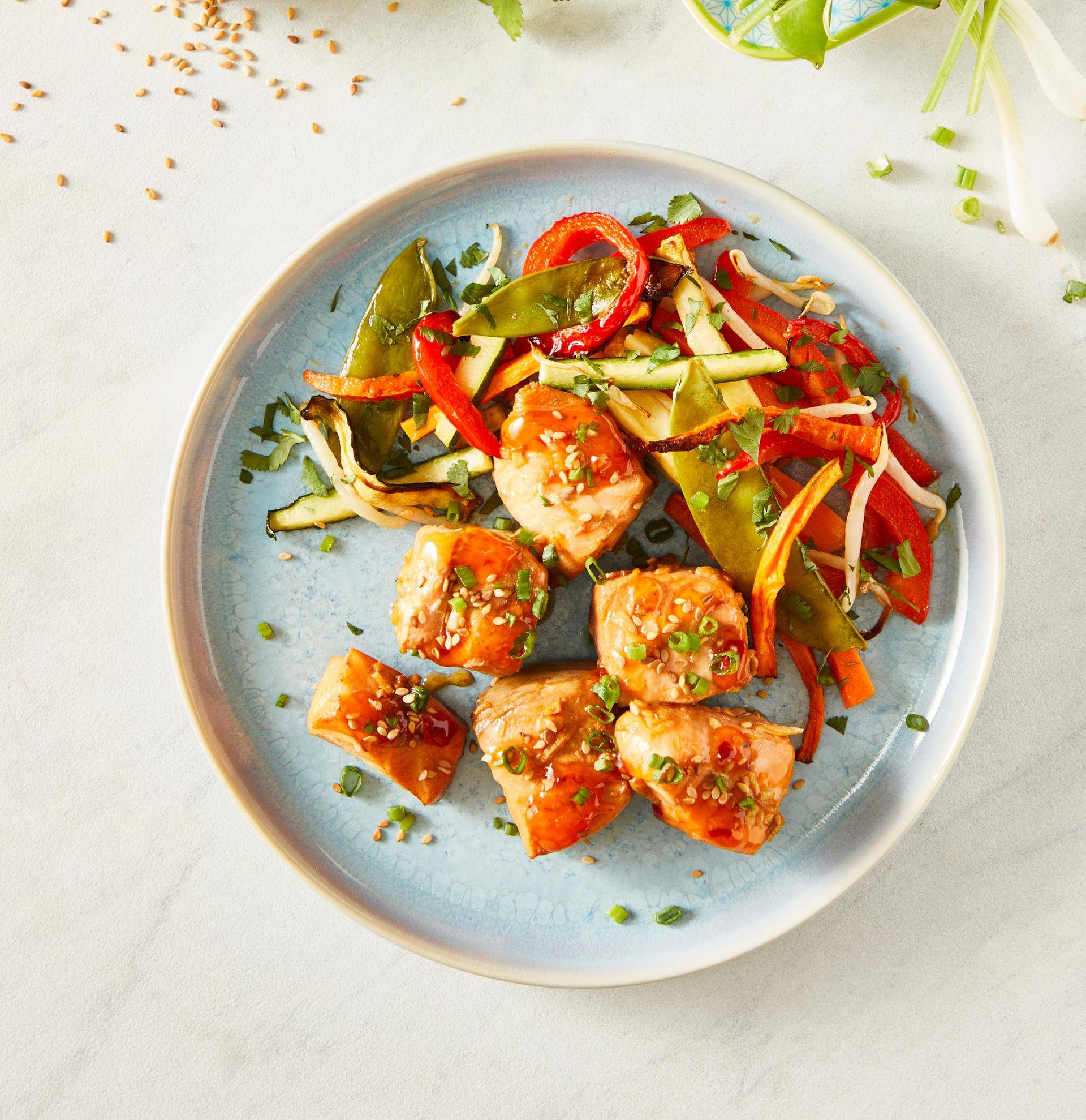 Filetes de salmón al estilo tailandés con verduras multicolor - Receta Dual EasyFry&Grill | Moulinex