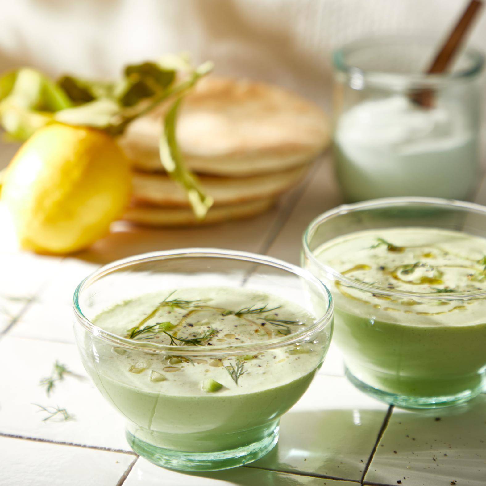 Sopa fría de pepino y yogur griego - Receta Blend up | Moulinex