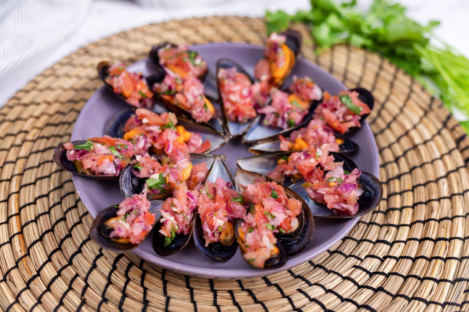Mejillones con pico de gallo - Receta Companion | Moulinex