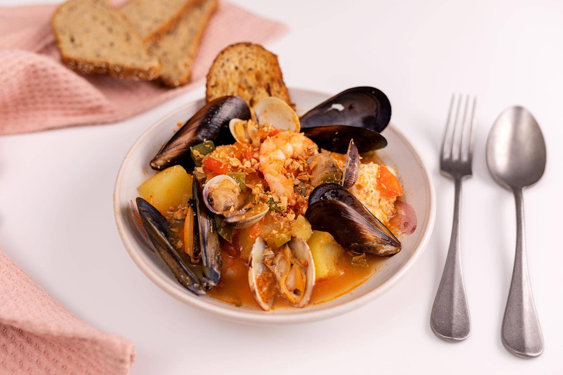 Suquet de rape y marisco - Receta Companion | Moulinex