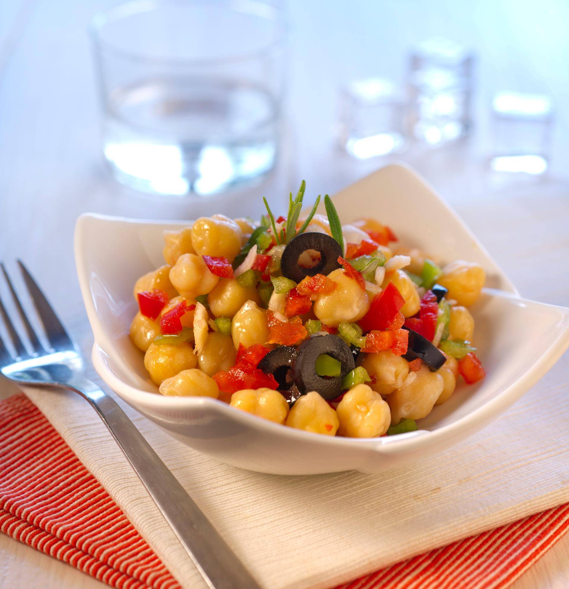 Garbanzos con picadillo de verduras - Receta Companion | Moulinex