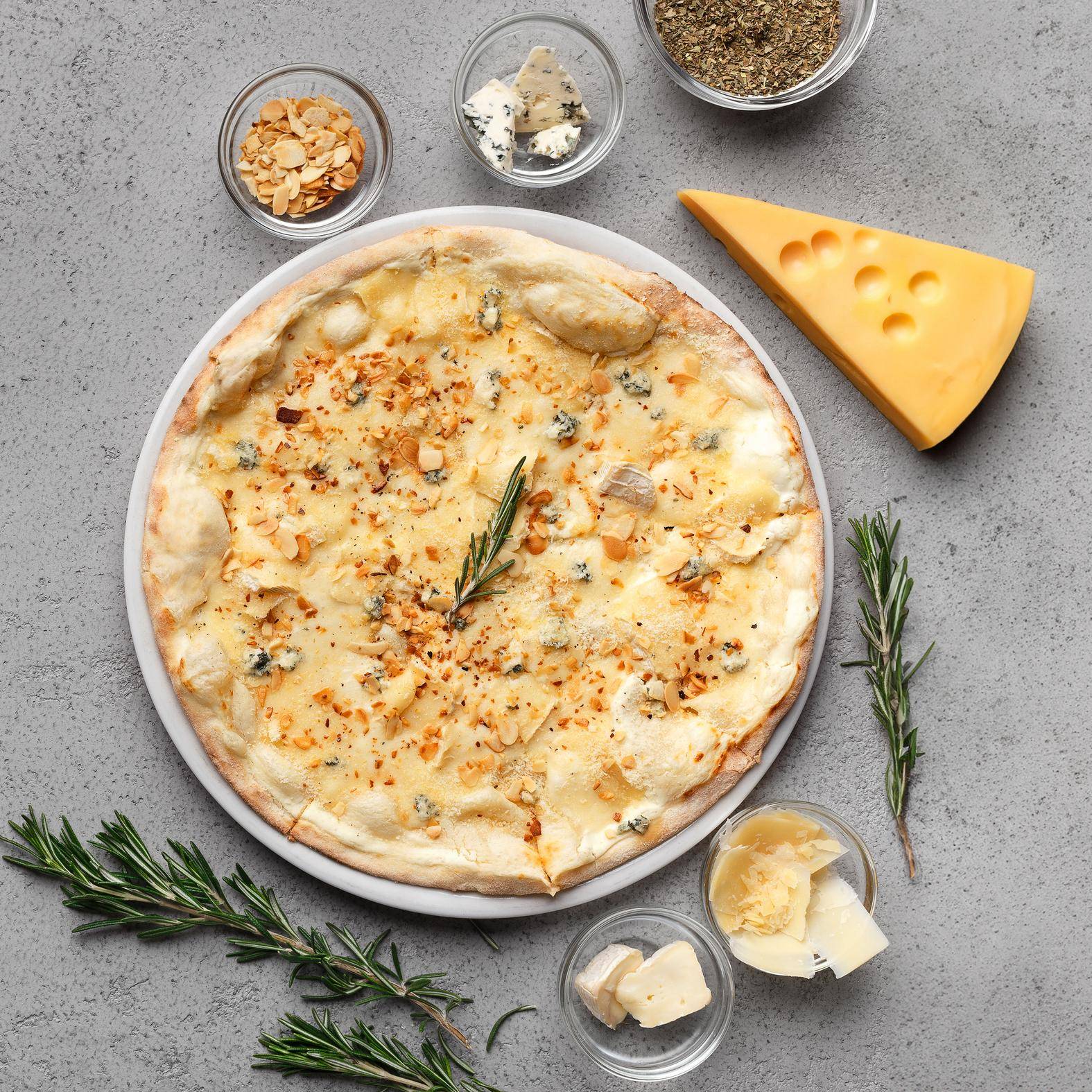 Pizza cuatro quesos - Receta Easy Fry XL Surface | Moulinex