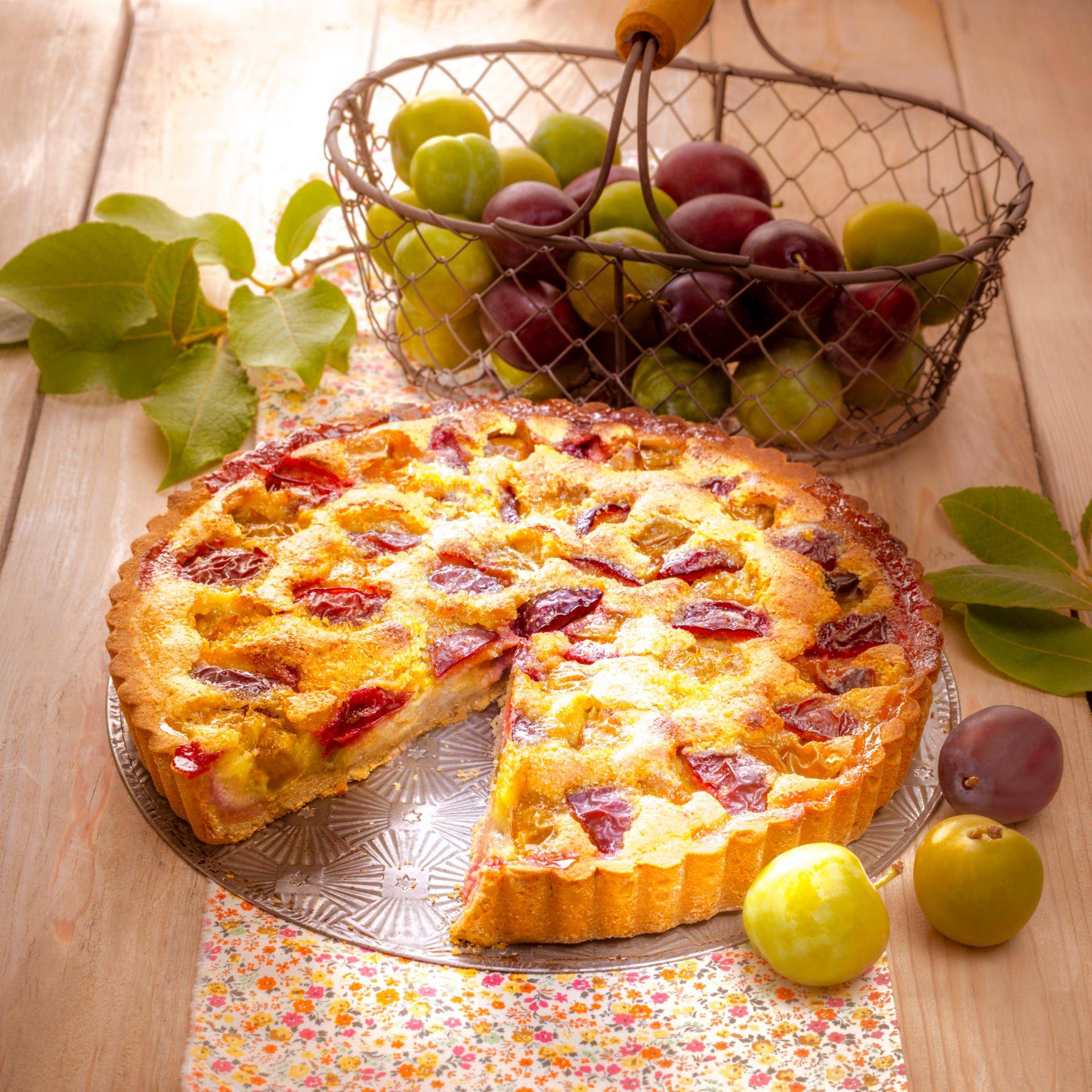 Tarta amandine de ciruelas - Receta Companion Connect | Moulinex