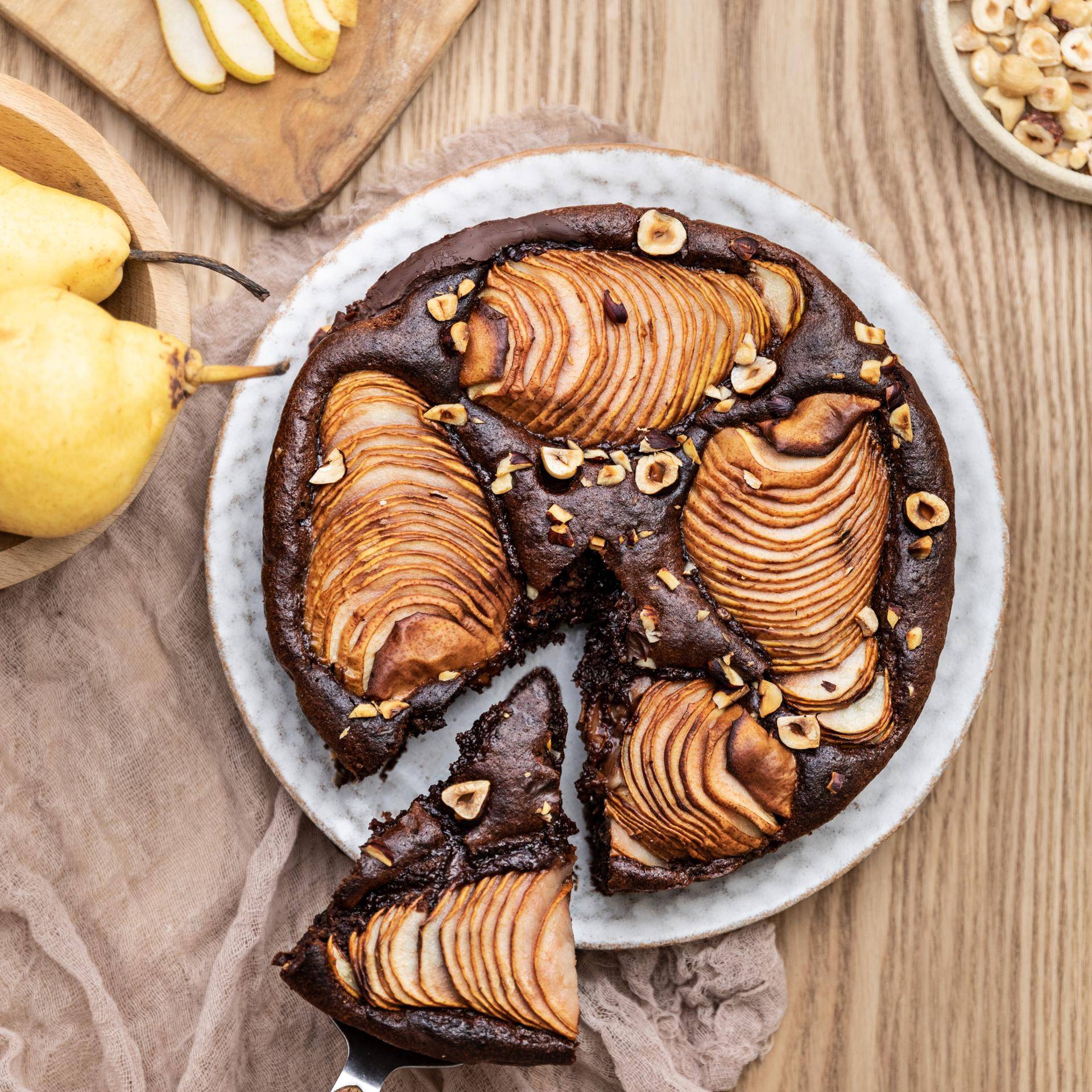Tarta de chocolate sin gluten con pera y avellana - Receta Multifunction Airfryer Oven Digital | Moulinex
