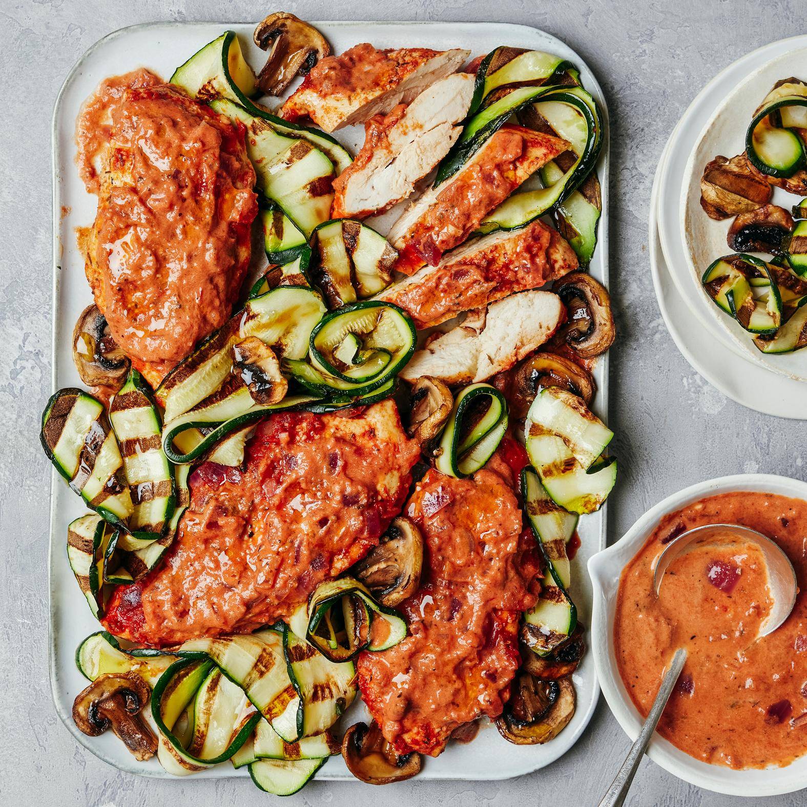 Pollo con salsa cremosa de tomate y verduras a la parrilla - Receta OptiGrill 4in1 | Moulinex