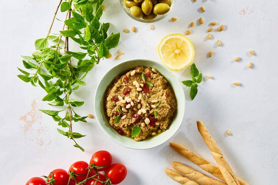 Tapenade de aceitunas verdes con tomates confitados y piñones tostados - Receta Perfectmix + | Moulinex