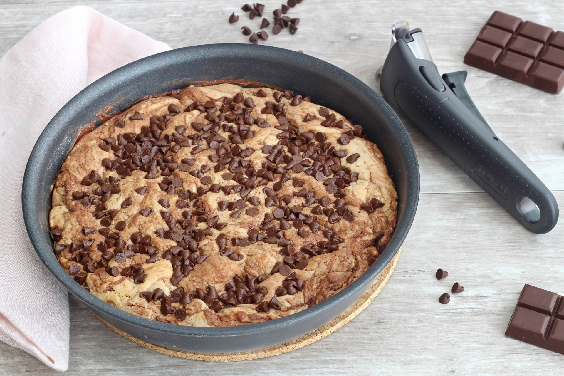 Galleta con chips de chocolate caliente - Receta EASY FRY & GRILL 2 in 1 XXL | Moulinex