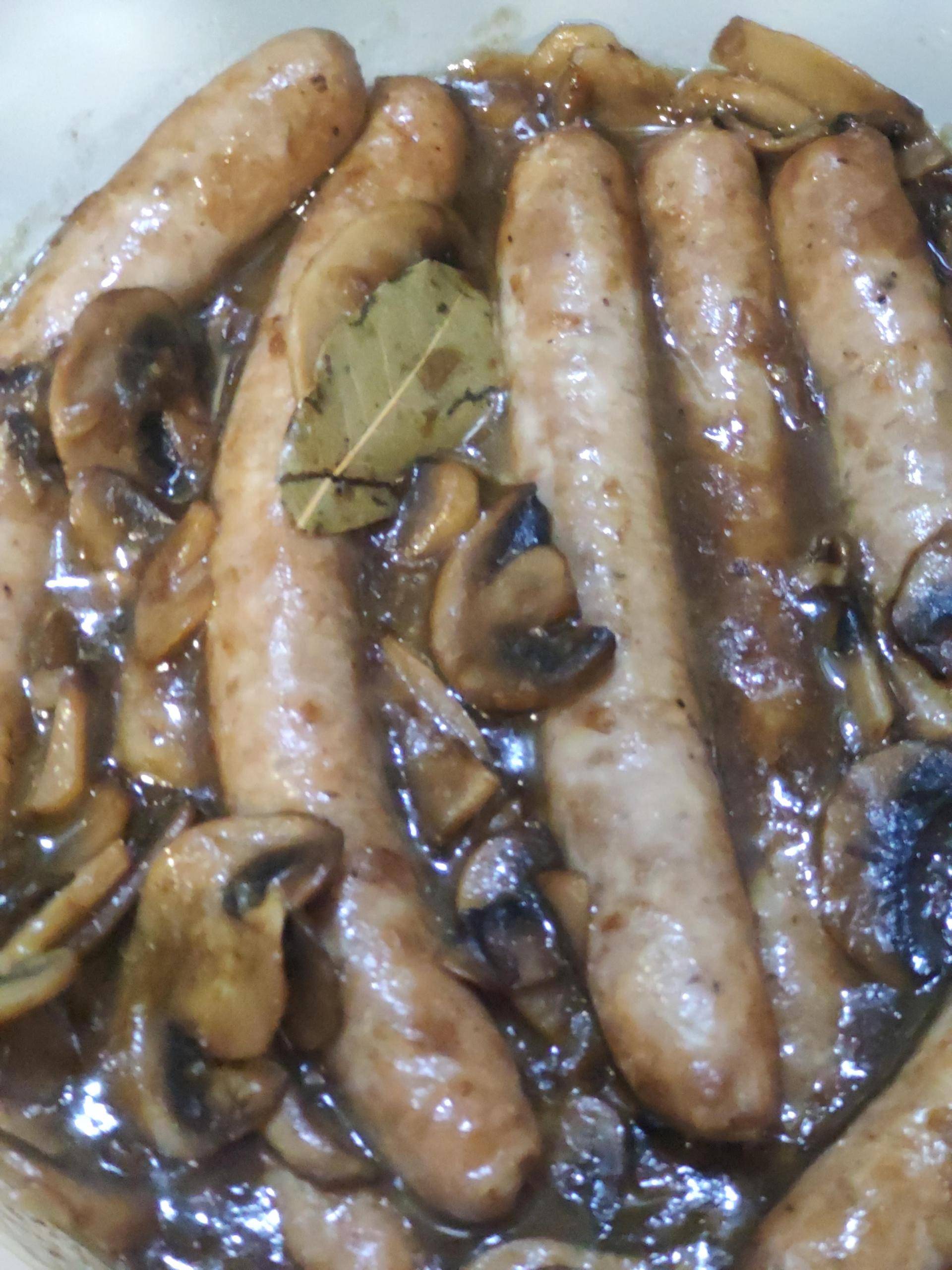 Longaniza o salchichas con champiñones a la cerveza negra - Receta Cookeo | Moulinex