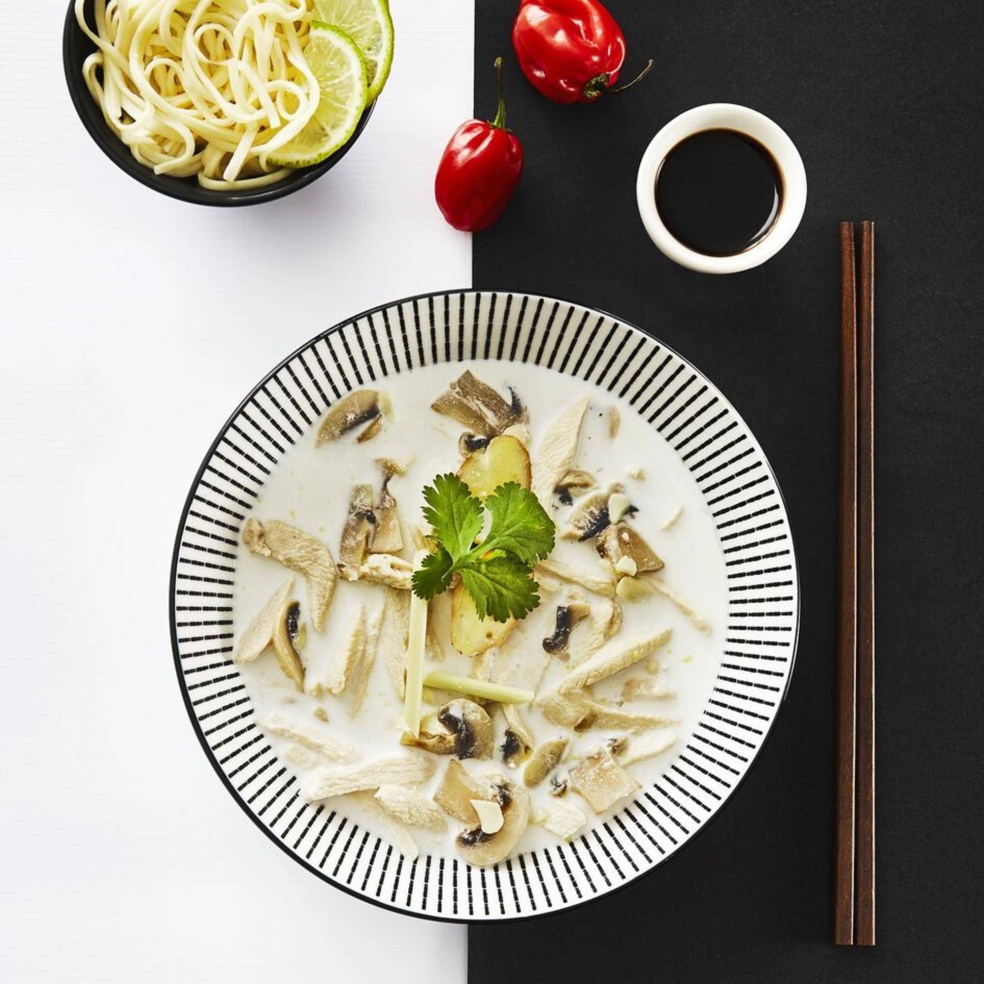 Tom yum de pollo - Receta Blendforce Cook | Moulinex