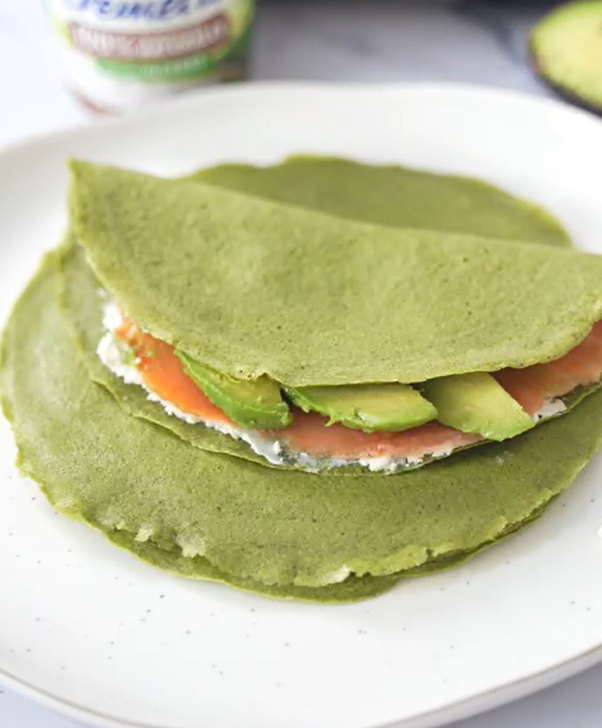 Crepes de espinacas con queso crema y salmón ahumado - Receta Infiny Mix + | Moulinex