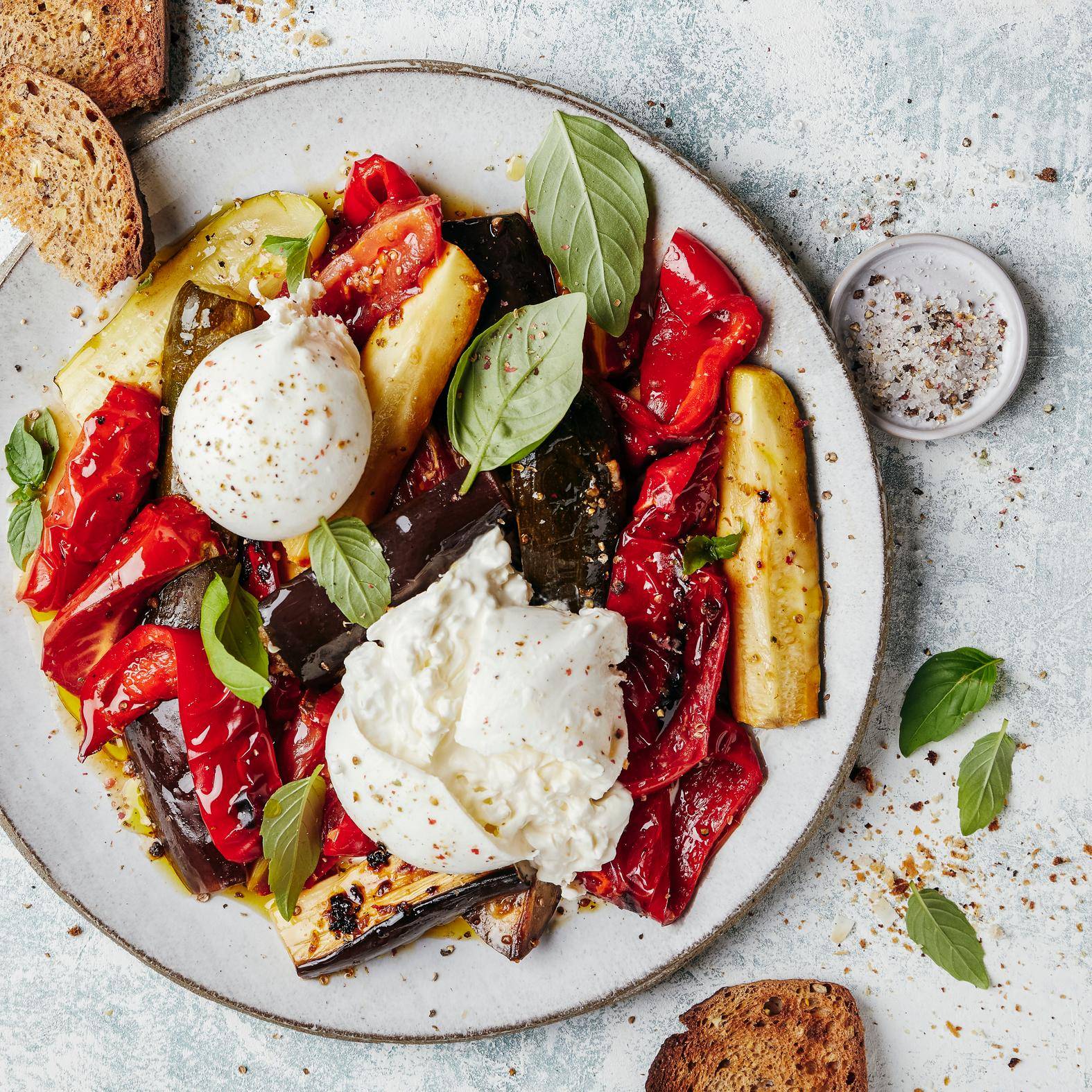 Antipasti de verduras al estilo italiano y burrata - Receta Multifunction Airfryer Oven Digital | Moulinex