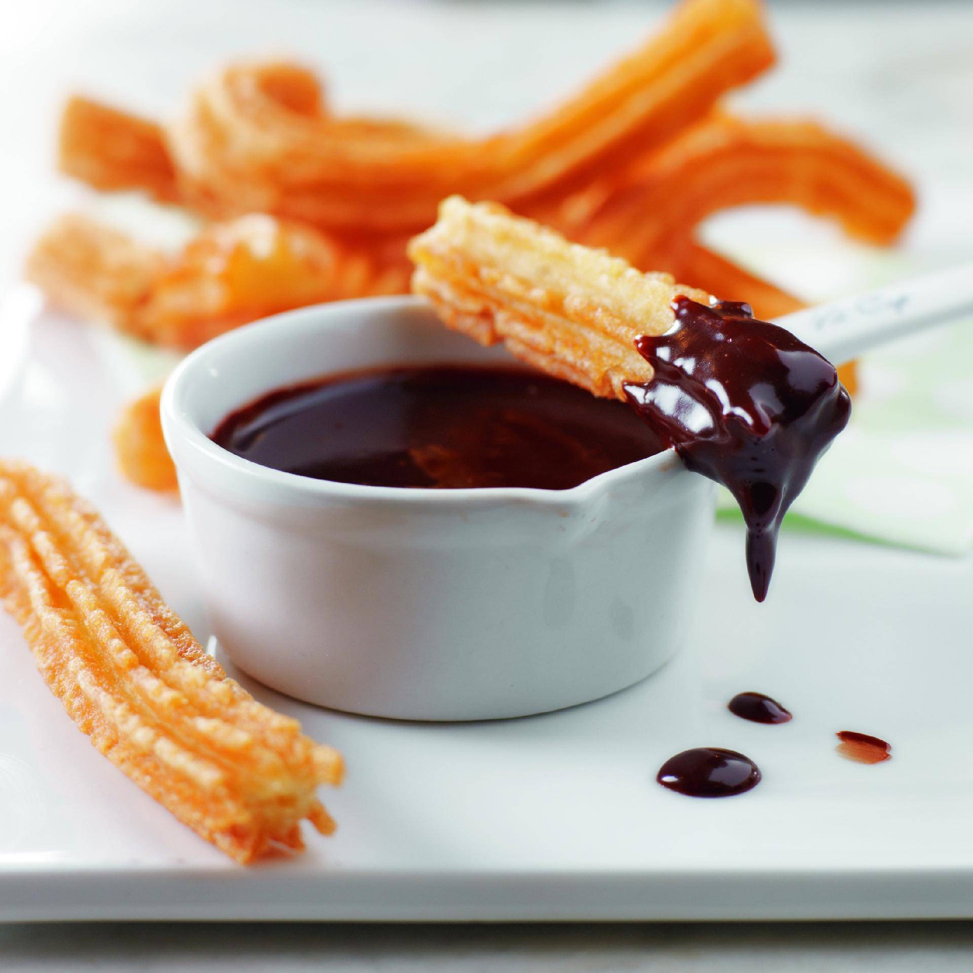 Churros con salsa de chocolate - Receta Companion | Moulinex