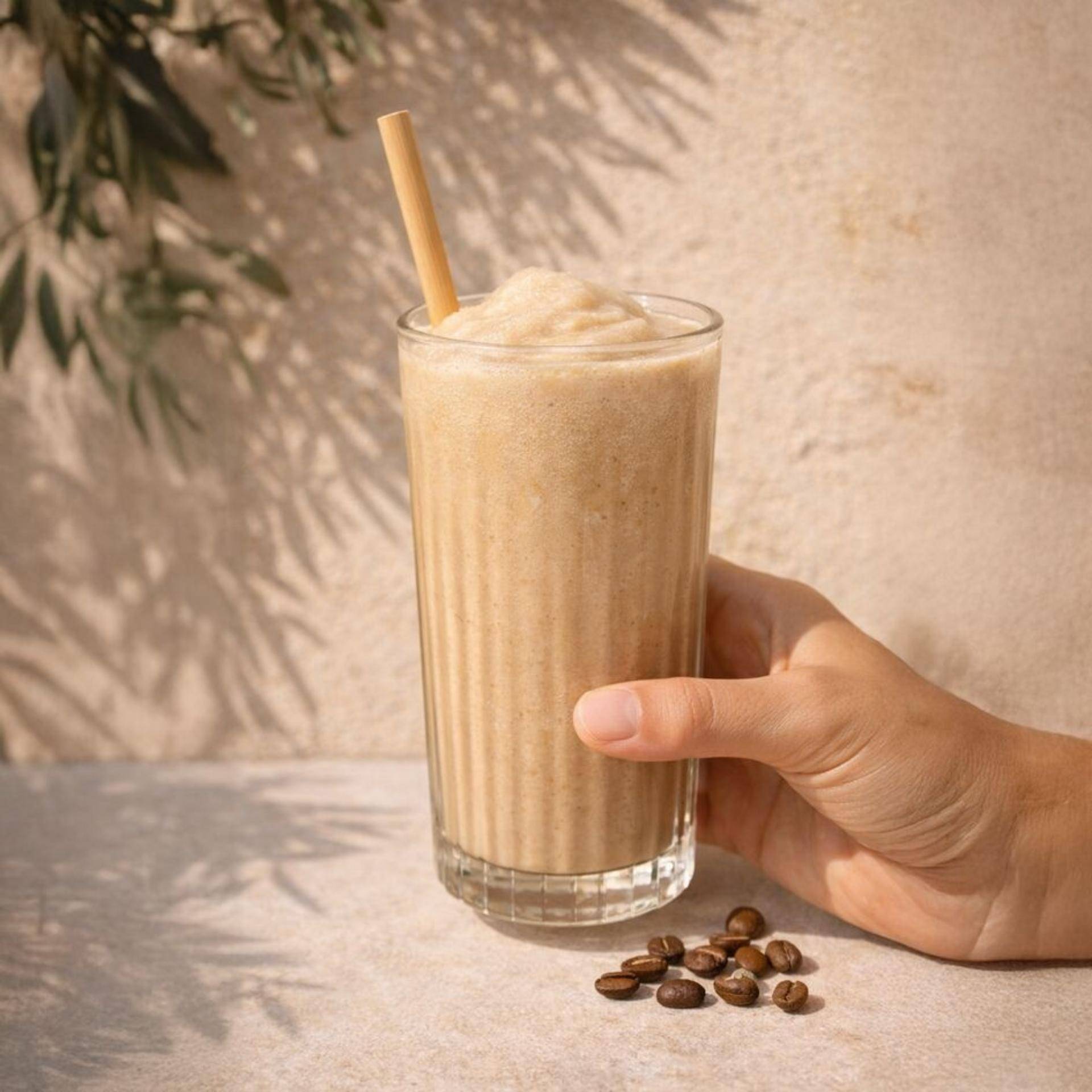 Batido de café helado alto en proteínas - Receta Freezi | Moulinex
