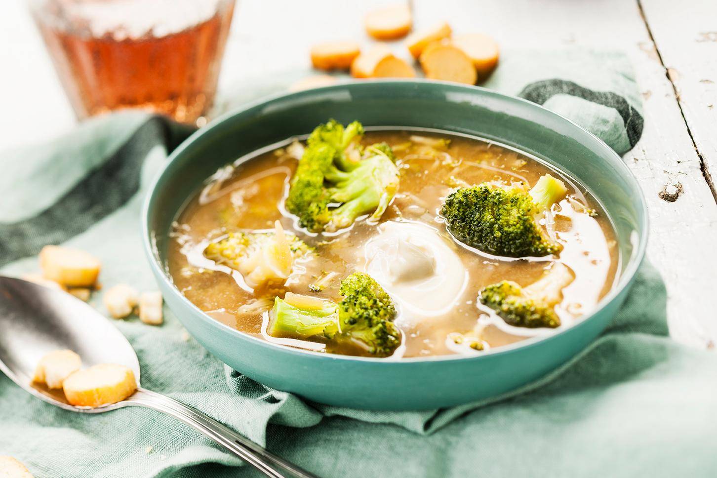Sopa de cebolla y brócoli - Receta Cookeo | Moulinex