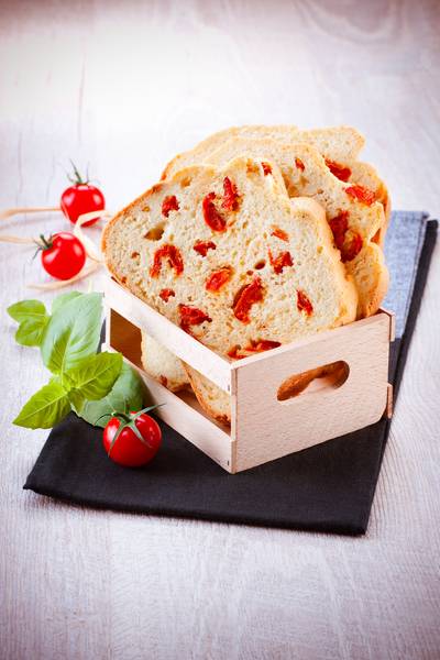 Pan con tomates secos - Receta undefined | Moulinex