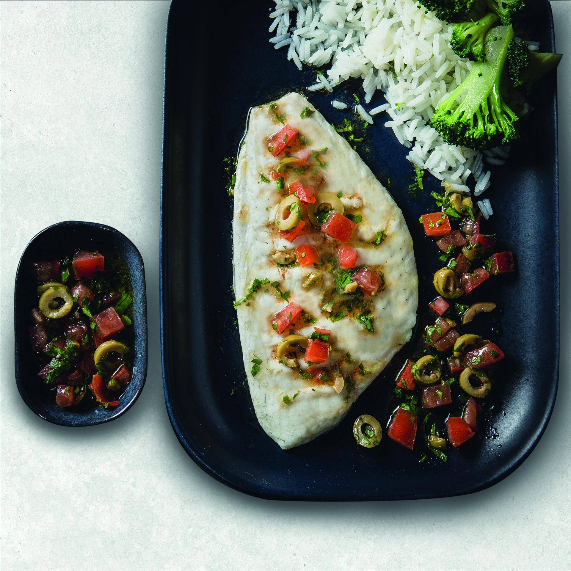 Dorada a la parrilla con tomate y aceitunas - Receta Multifunction Airfryer Oven Digital | Moulinex
