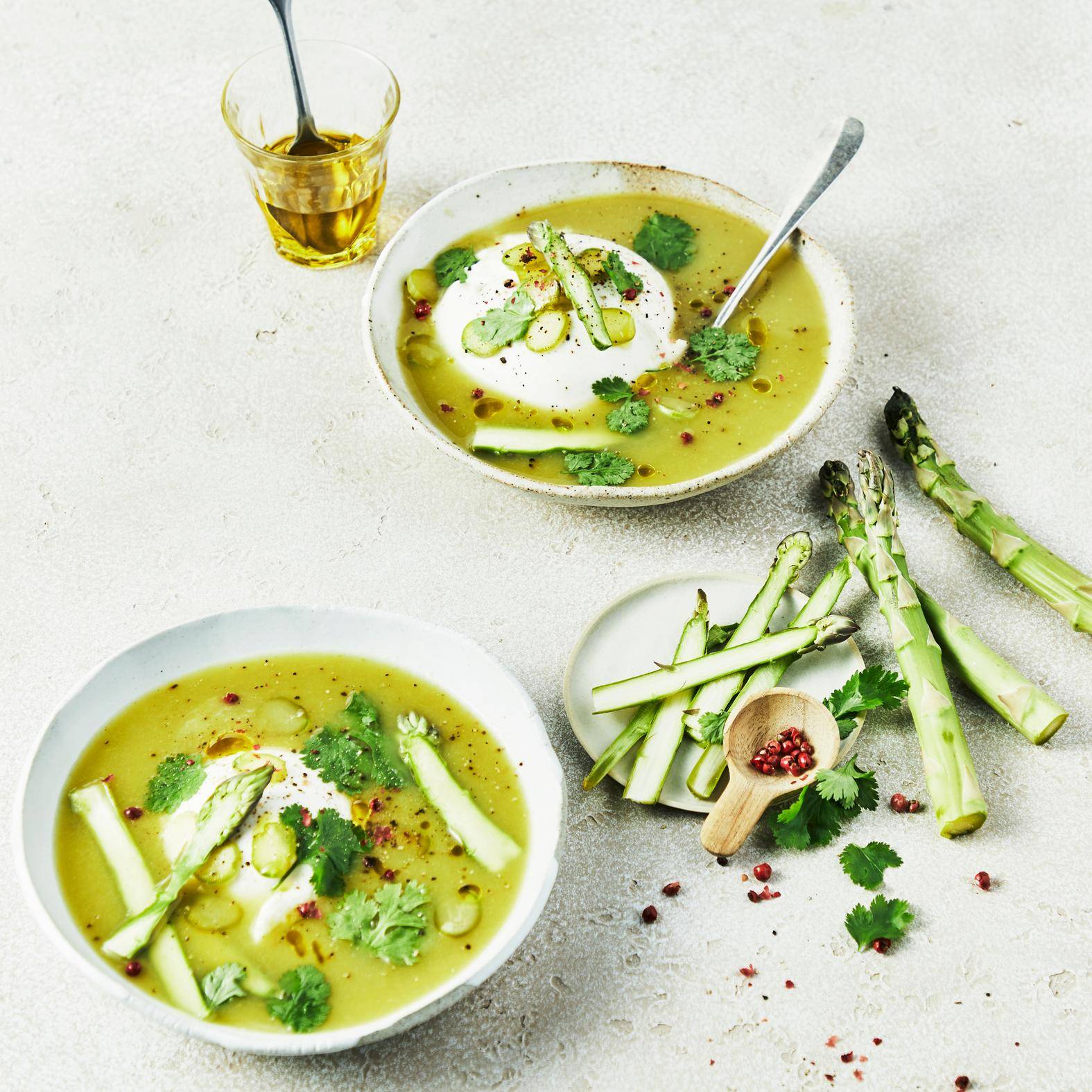 Sopa cremosa de espárragos - Receta Blend up | Moulinex