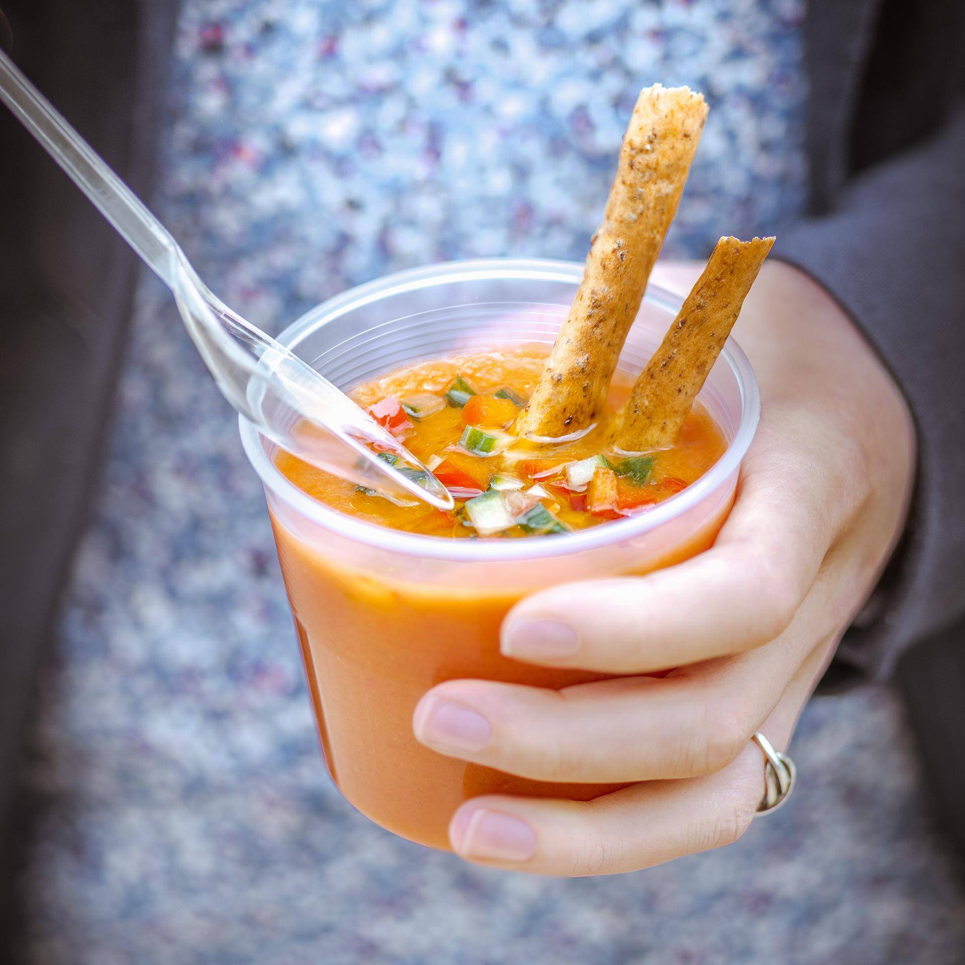 Gazpacho andaluz con beicon y romero - Receta Companion Connect | Moulinex