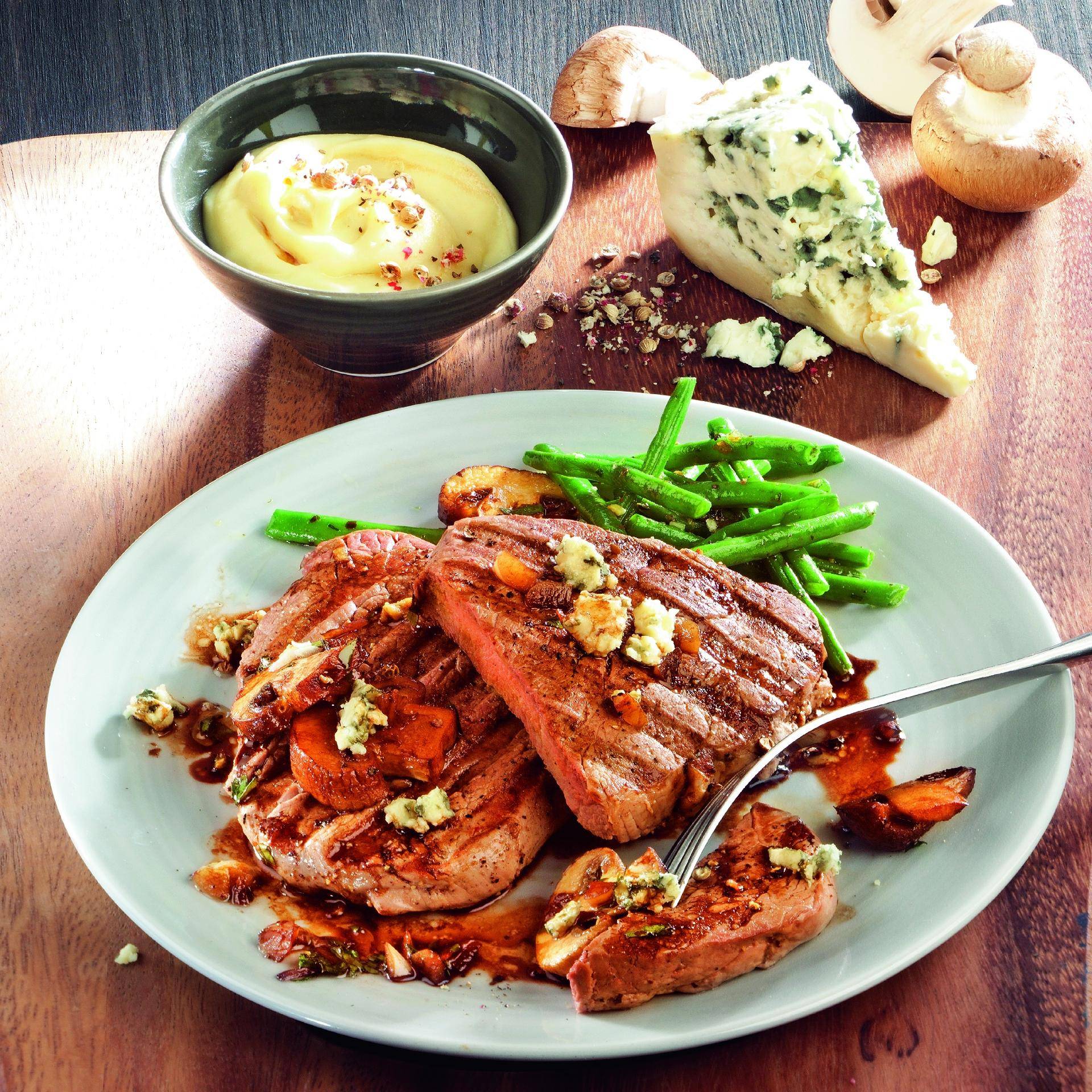 Filete de ternera con champiñones y queso azul - Receta undefined | Moulinex