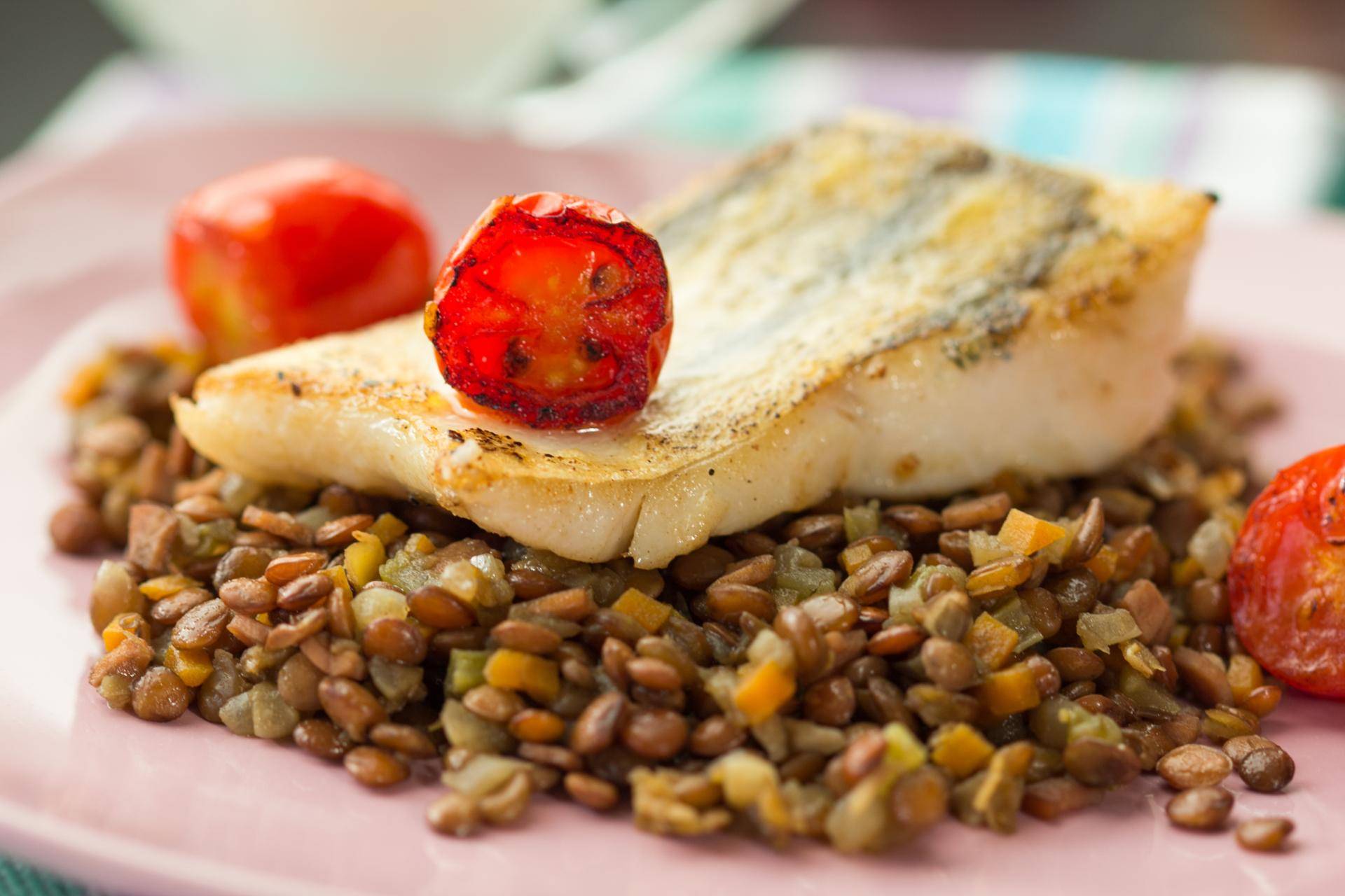 Ensalada templada de lentejas con bacalao crujiente - Receta EASY FRY & GRILL 2 in 1 MECHANICAL | Moulinex