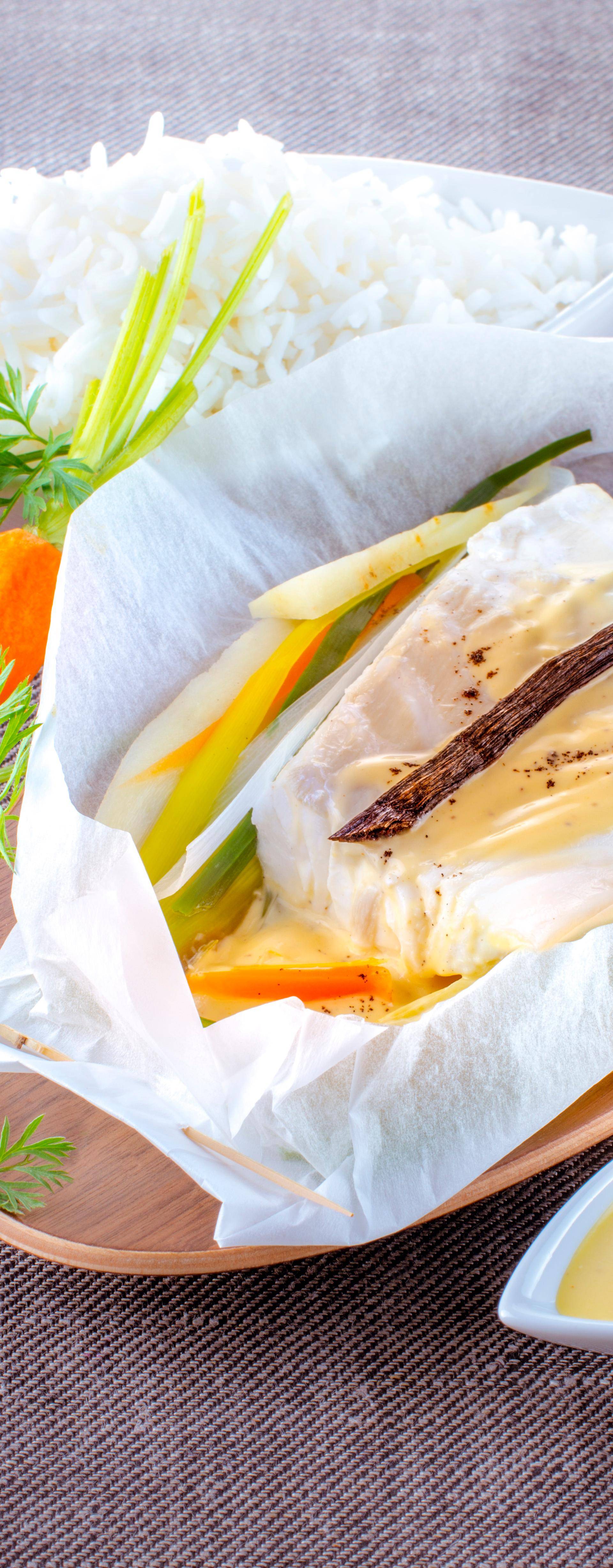 Pechugas de pollo en papillote con puerros y salsa blanca - Receta Companion Connect | Moulinex