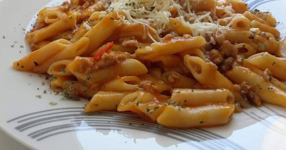 Pasta fresca con boloñesa de soja texturizada - Receta Companion Connect | Moulinex