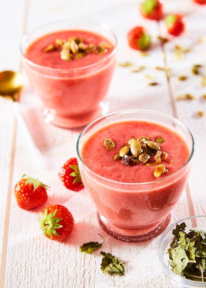 Crema de fresas con infusión de melisa y pipas de calabaza caramelizadas - Receta Perfectmix + | Moulinex