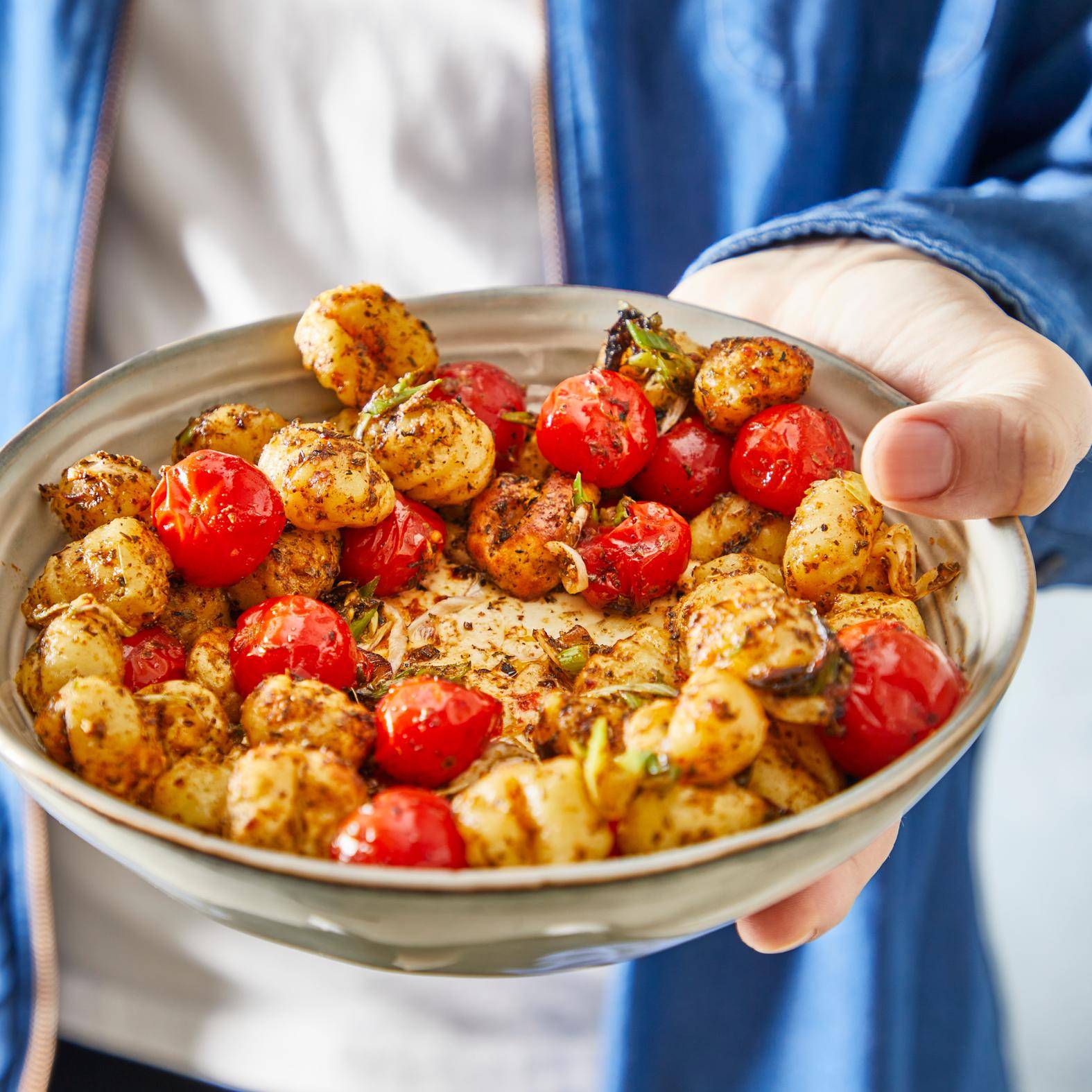 Ñoquis crujientes con queso feta y tomates cherry - Receta Easy Fry Max | Moulinex