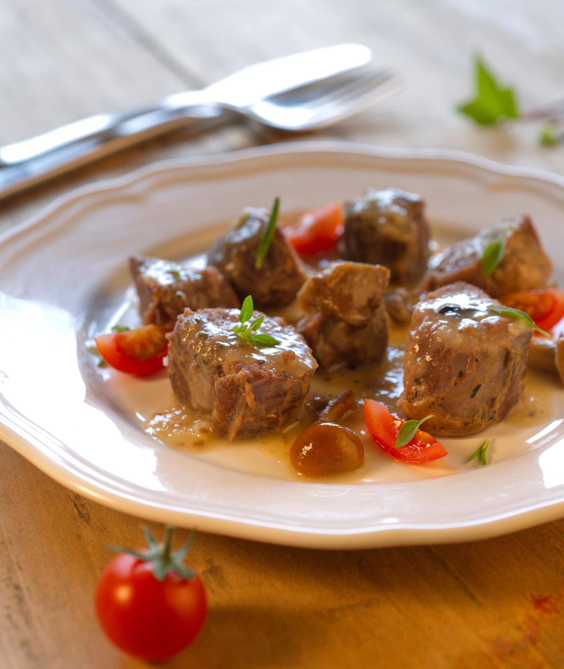 Carrillera de ibérico con negrillas y cava - Receta Companion | Moulinex