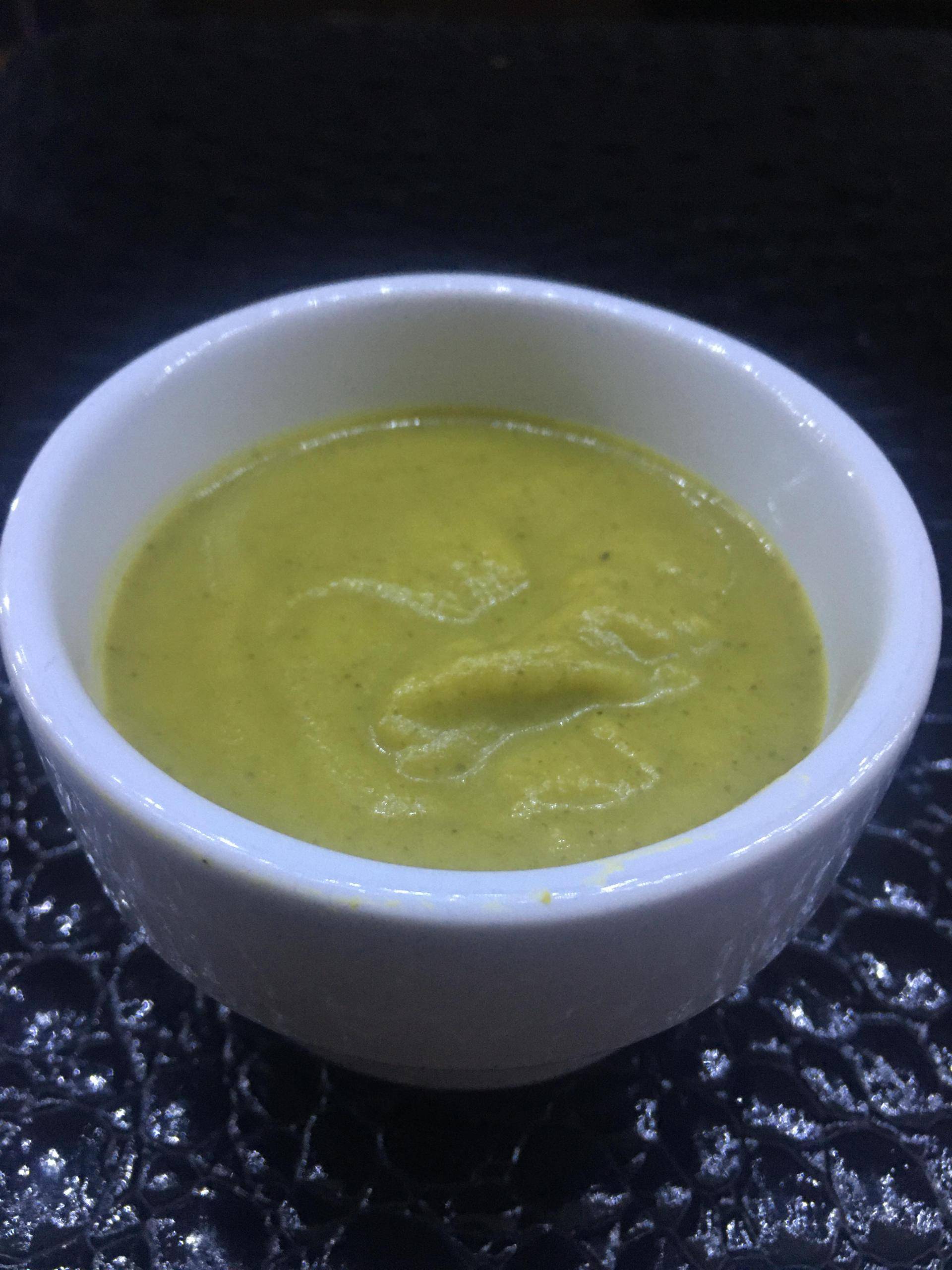 Crema ligera de brécol - Receta Companion Connect XL | Moulinex