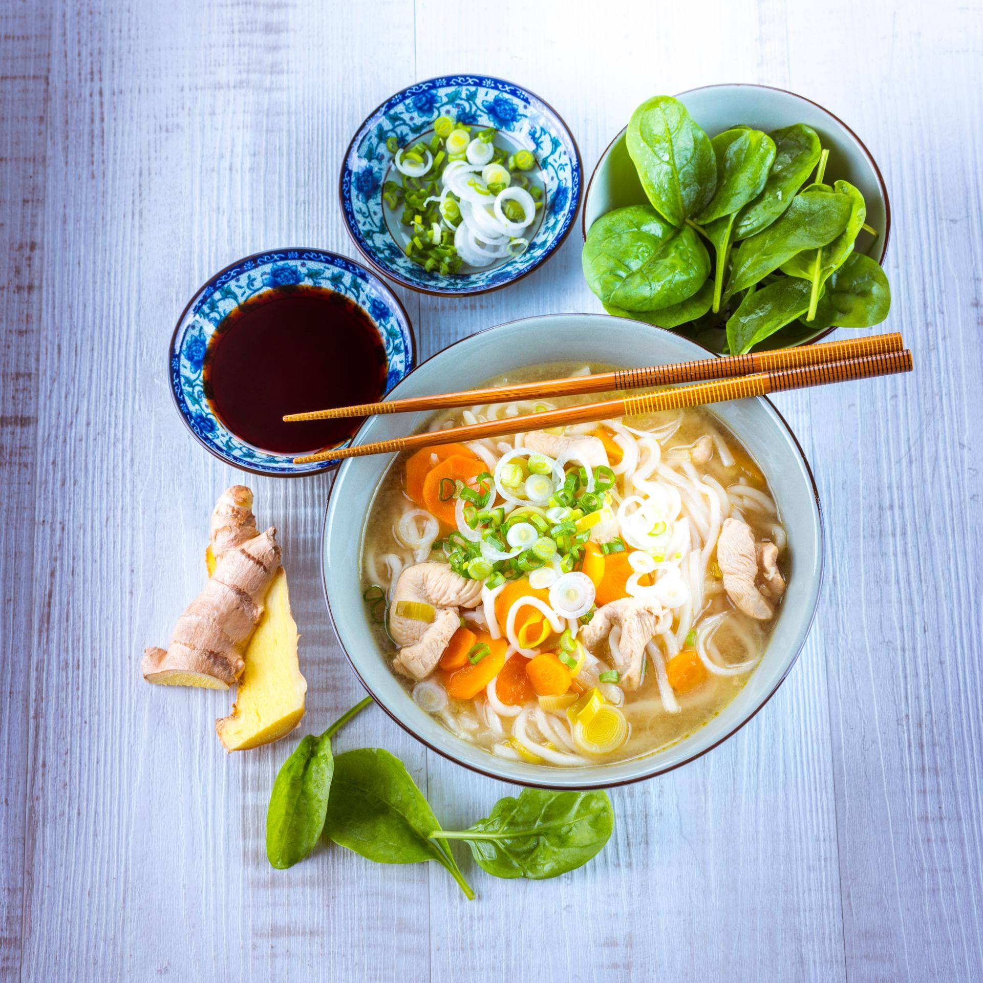 Ramen con pollo y verduras - Receta Companion Connect | Moulinex