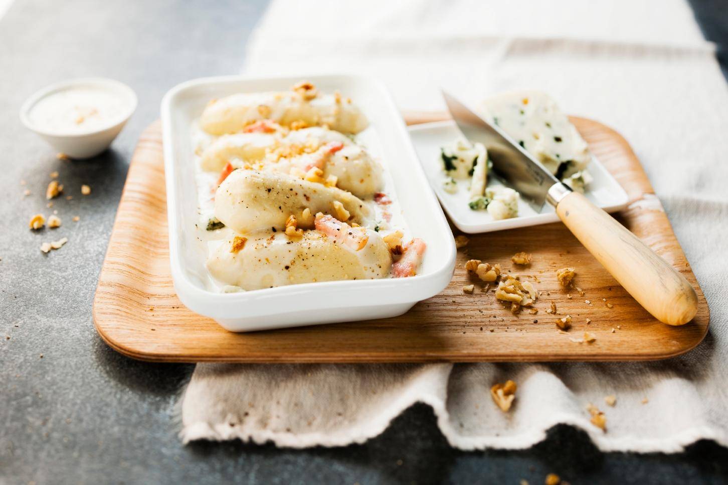 Quenelles con salsa roquefort - Receta Cookeo | Moulinex