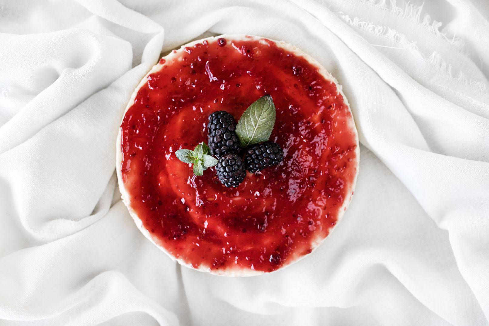 Pastel de queso sin gluten con mermelada de frambuesas - Receta Companion | Moulinex